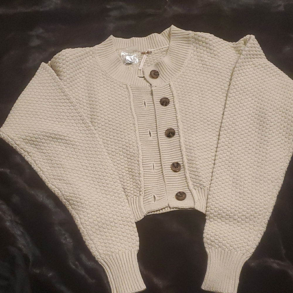 Free People Cropped Chunky Button Cardigan in Beige - Picture 5 of 11